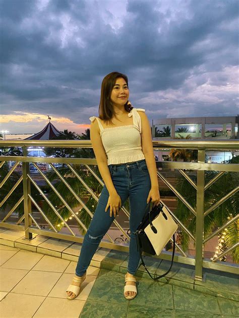 raqi terra feet